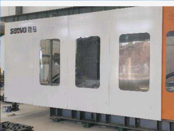 生活垃圾分揀后制作塑料卡板（全國首創）